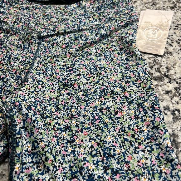 Sage Collective Set Sport Bra Biker Short Floral Blue Static Ditsy NWT Small - Picture 5 of 13